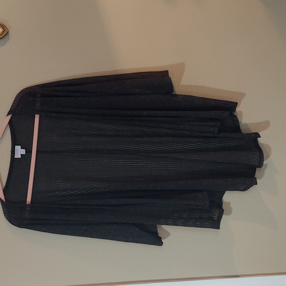 LuLaRoe dark gray sheer Lindsay